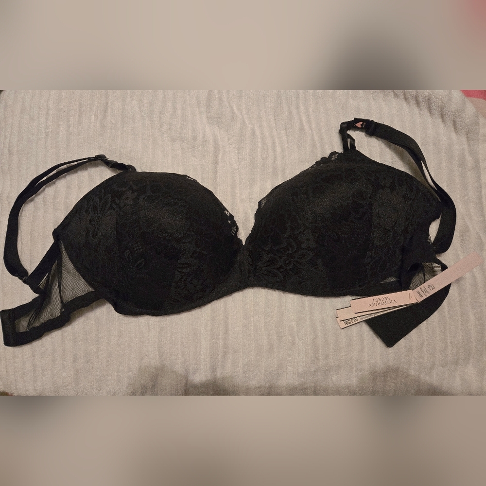 Victoria's Secret Black Lace Push-up Bra NWT
